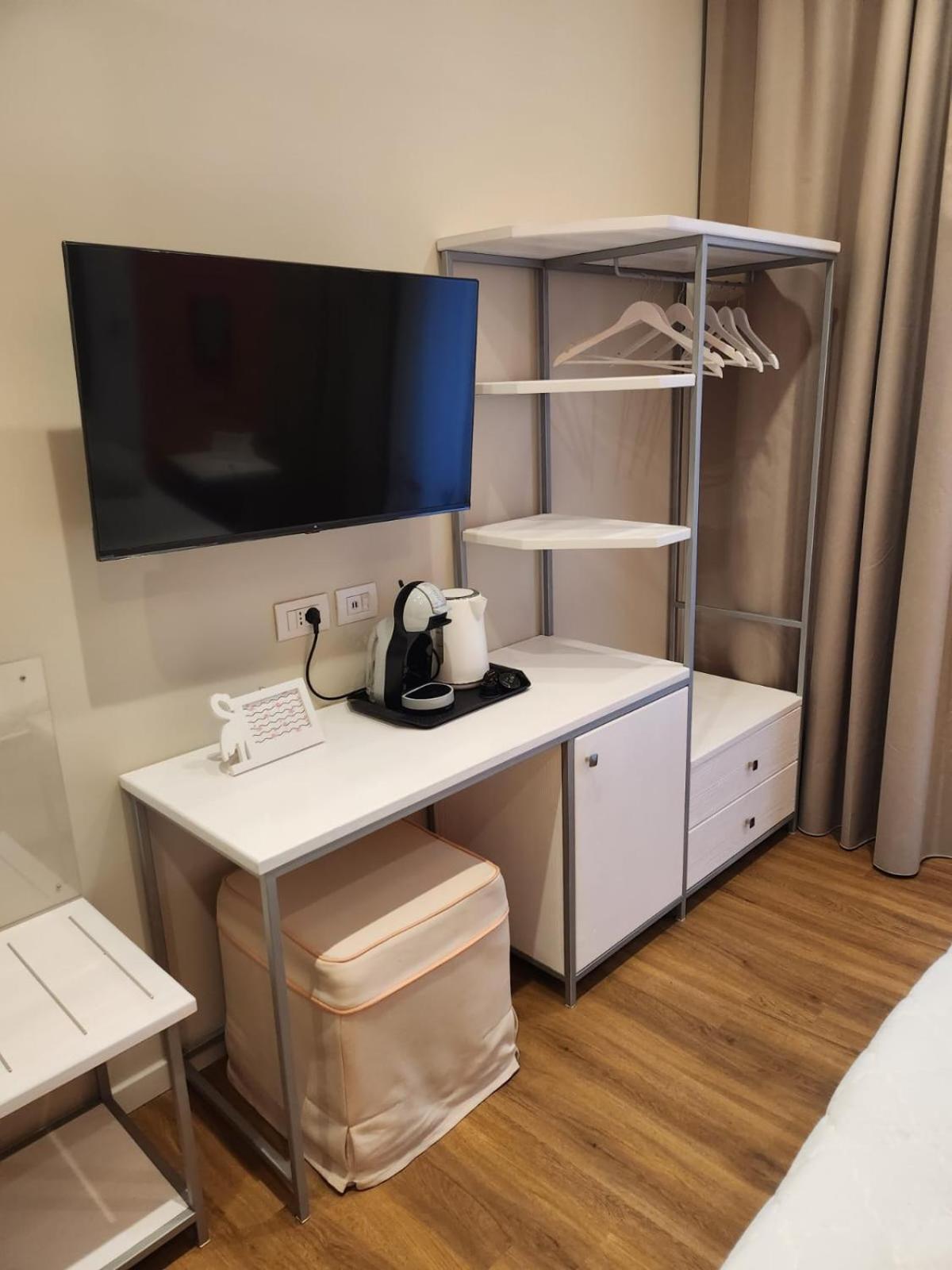 Berry Rooms Cagliari Ngoại thất bức ảnh